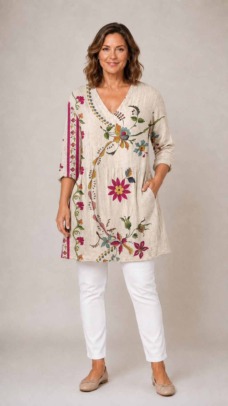Lottie | Long Blouse with V-Neck