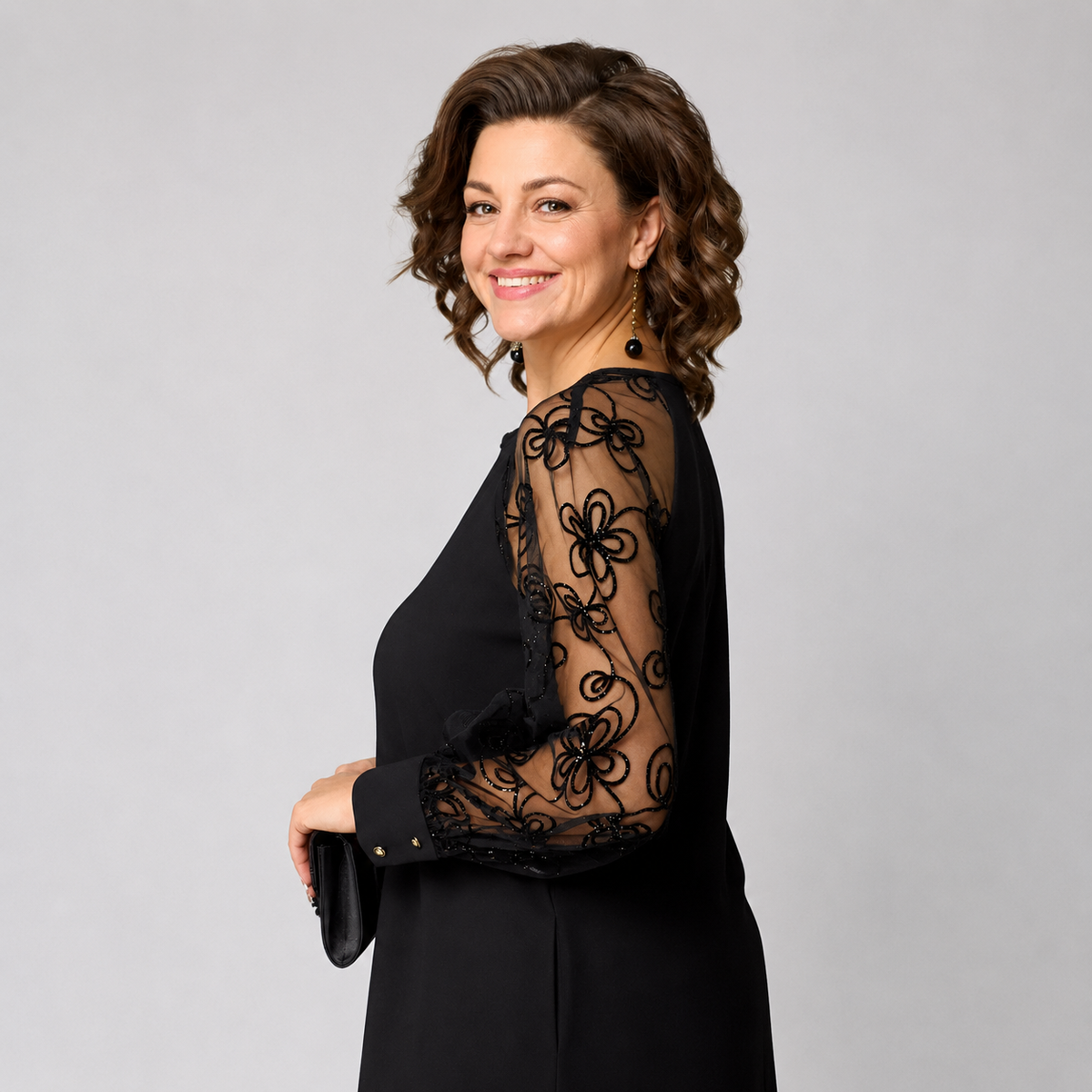 Amira | Chic Lace-Sleeve Dress
